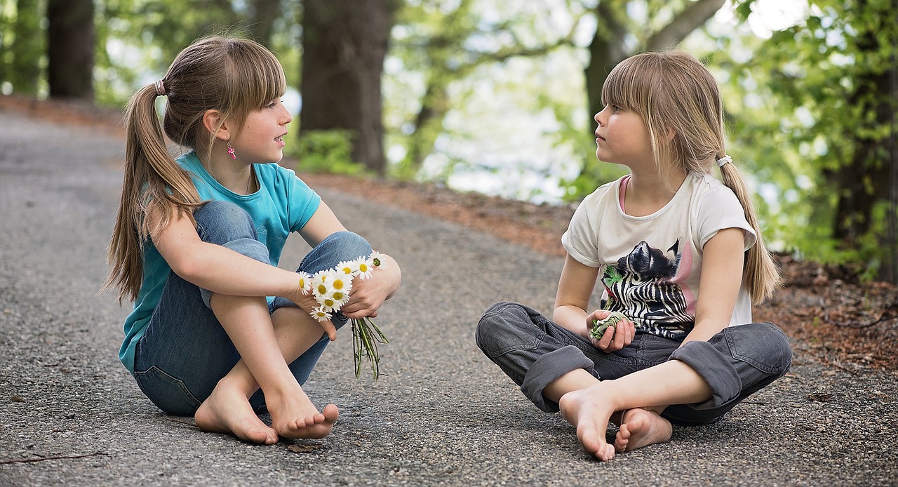 How to Create a Cooperative Attitude Between Siblings